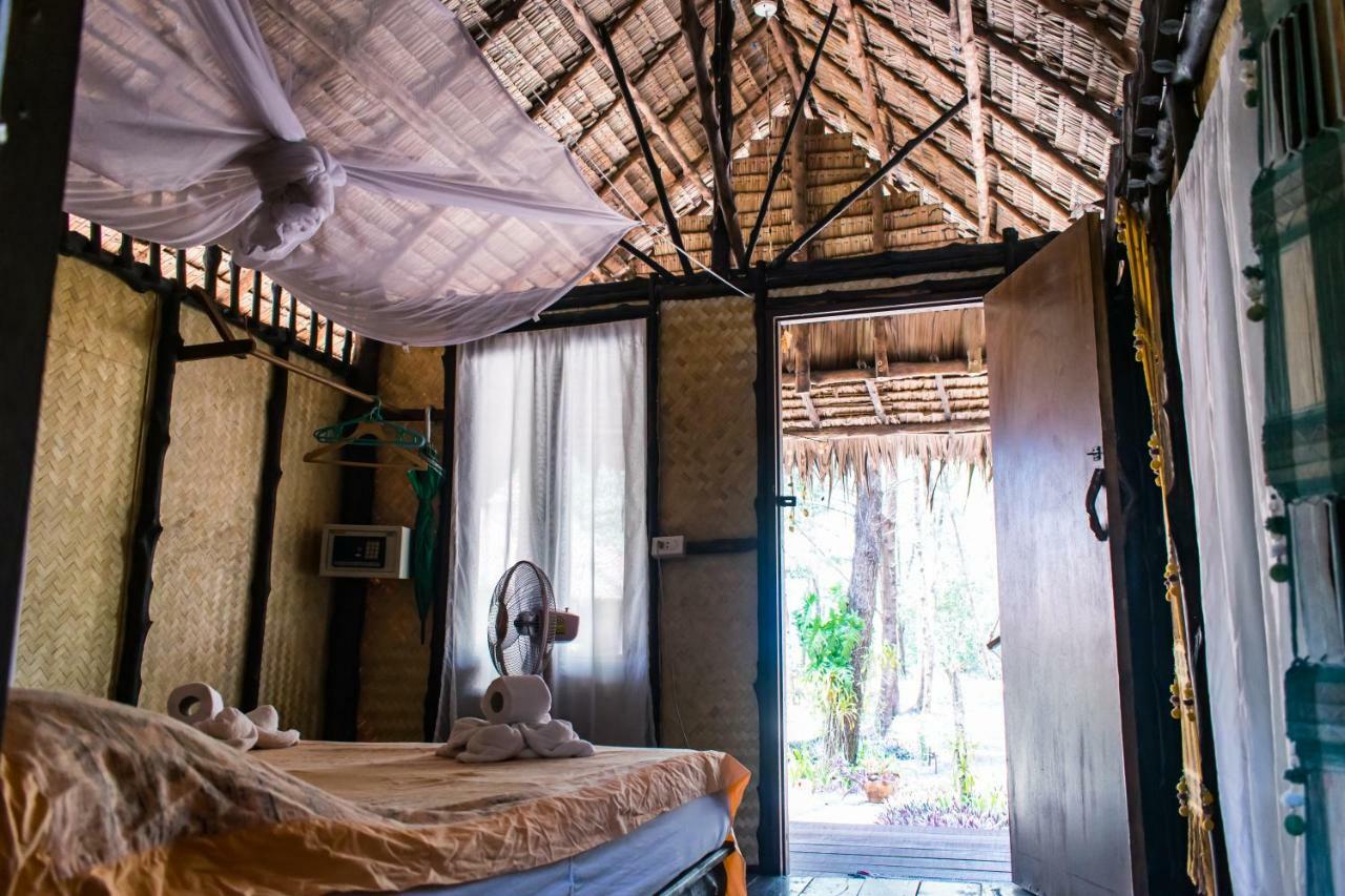 Ko Phra Thong Horizon Eco Resort מראה חיצוני תמונה